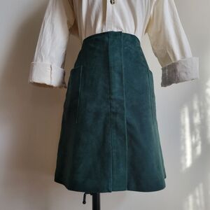 Lord &Taylor Elegant Dark emerald Green Goat SuedeMini Skirt Pockets 6